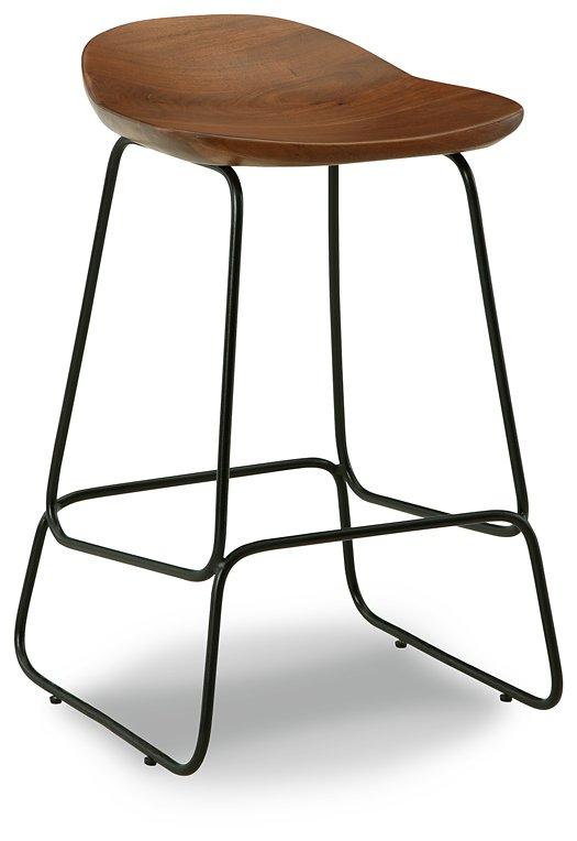 Wilinruck Counter Height Stool